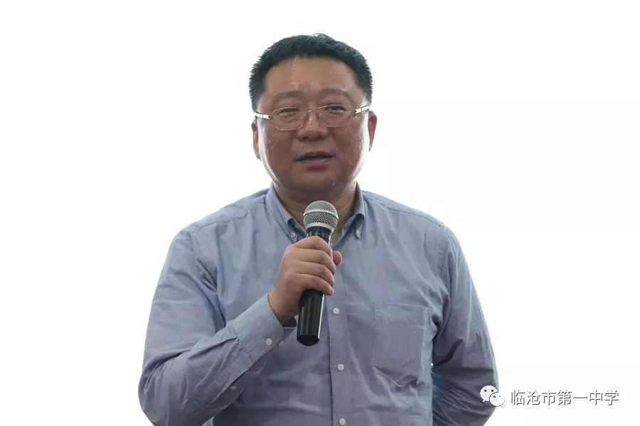 互动环节最后,周向峰副处长作了"复旦大学的人才培养理念与招生政策"