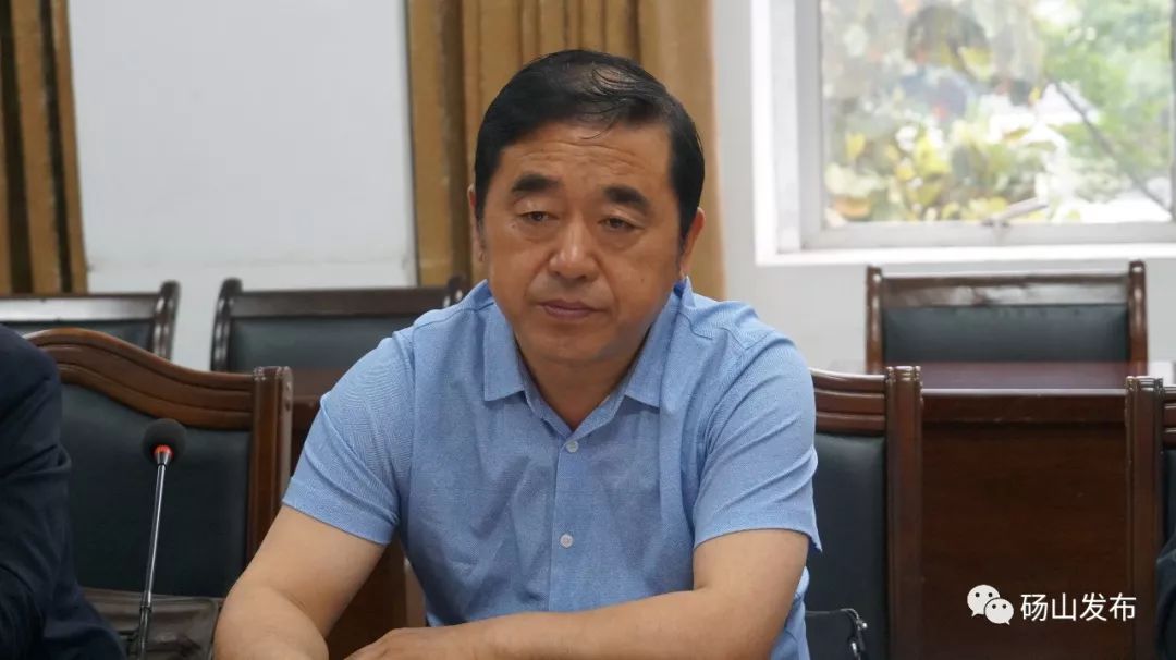 广德县副县长陈兴松▲两地座谈交流经济社会发展和脱贫攻坚工作开展