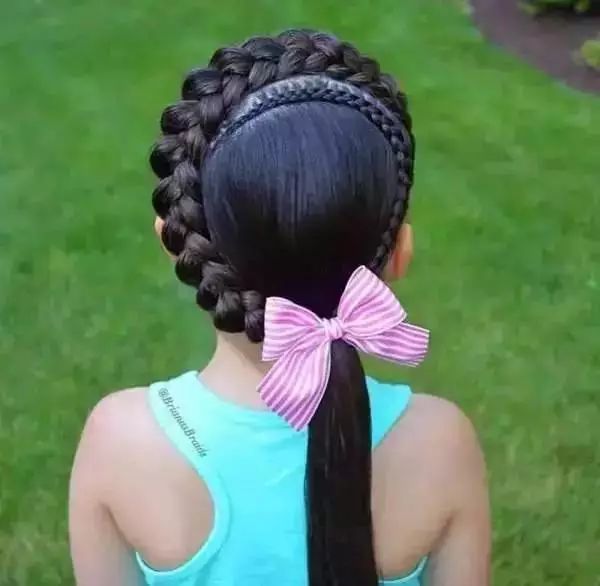 (六一必备)小女孩编发发型大全,头顶都能编出"花"儿!