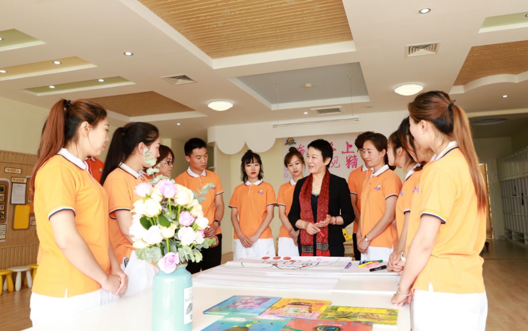 成就教师谢燕川董事长相约青年教师