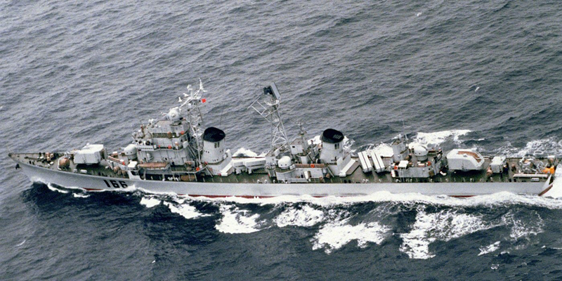 舰闻杂谈:最后的旅大级—海军051型驱逐舰仅剩165/166号_反潜