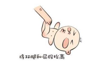                     如何给宝宝换尿布？爸妈要注意细节，男宝女宝不一样