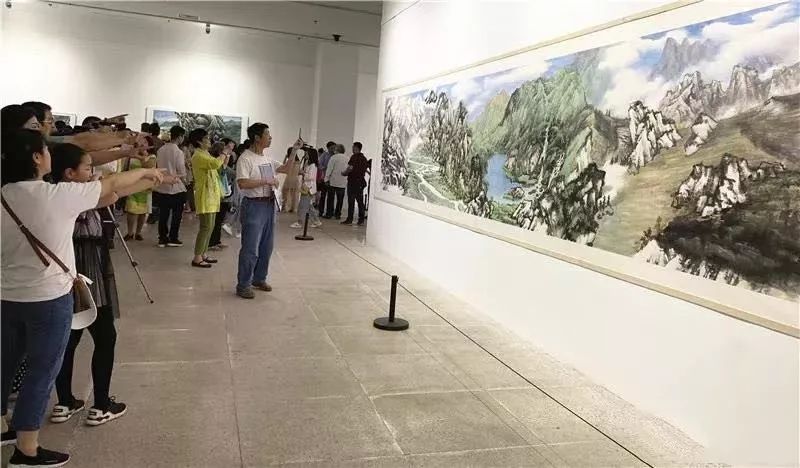 江山四季——秦岭中国画作品展在湖北省美术馆举行