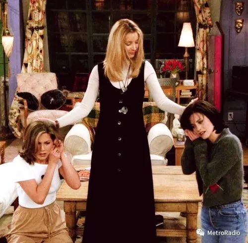 例如被 taylor swift爱到不行的 phoebe buffay( lisa kudrow饰)