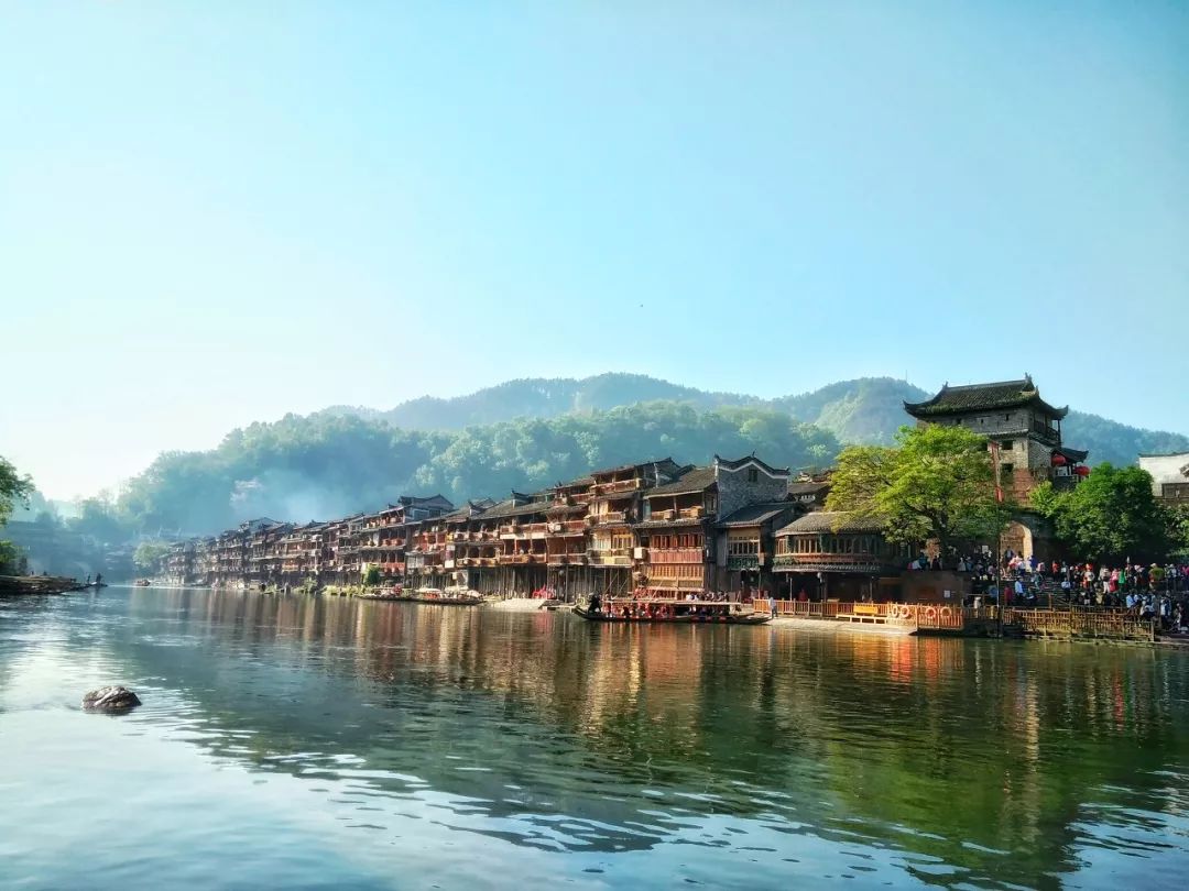 湖南湘西吉首在哪里,湘西吉首在哪个省,属于哪