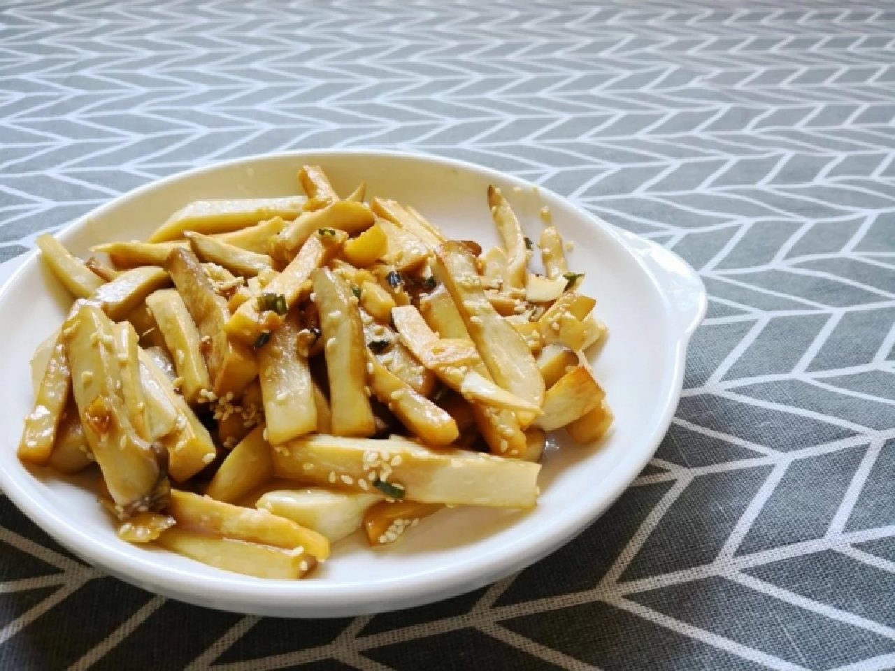 芝麻盐怎么炒好吃简单 d61e46f2342a435587d8d3835f4da2f5.jpeg