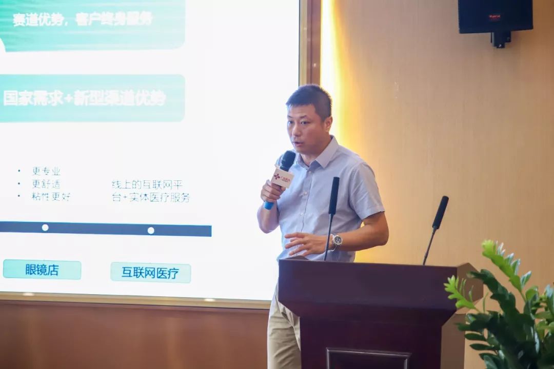 小亮点科技项目路演现场4个路演项目轮番上阵,精彩不断;投资嘉宾热辣