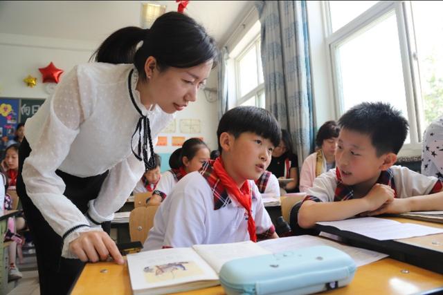 原创
            “一带一路”让纪家庙小学学子放眼世界
                
             