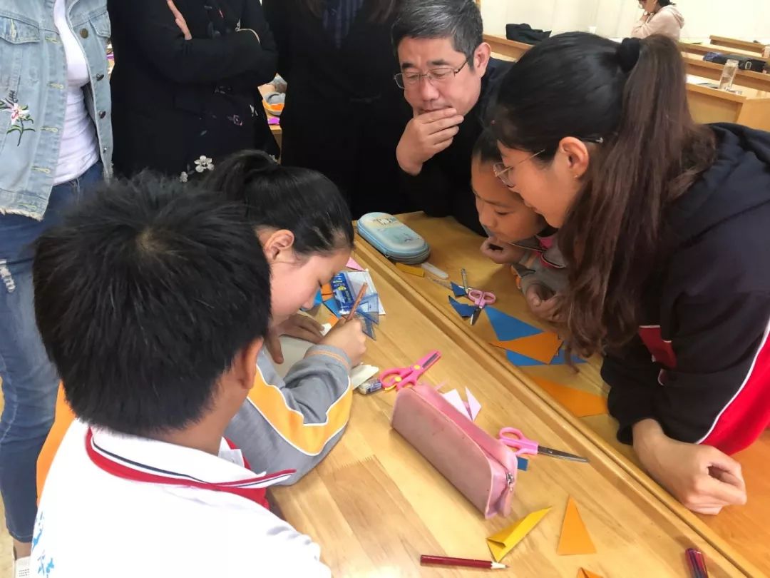 危楼高百尺猜成语欲穷千里目更上一层楼(2)