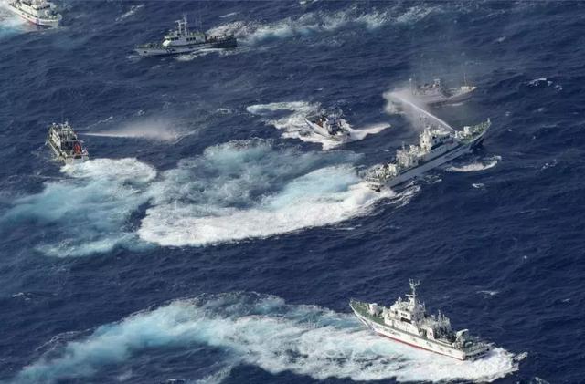中国最新退役的四艘驱逐舰会变成海警船吗?退役军舰能否吊打敌人