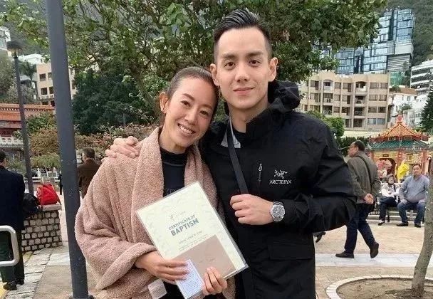 tvb小花,曾与吴卓羲鸳鸯戏水后离婚!如今低调再嫁小8