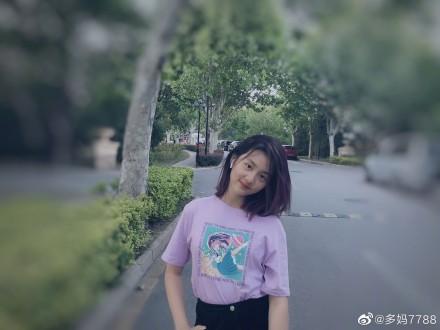 13岁黄多多染紫发美丑可以讨论,但说黄磊放养女儿我就不同意了 bbin公司官网