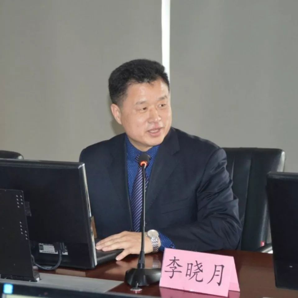 李晓月(唐山市知识产权保护与发展促进会会长)刘 睿(知识产权出版社