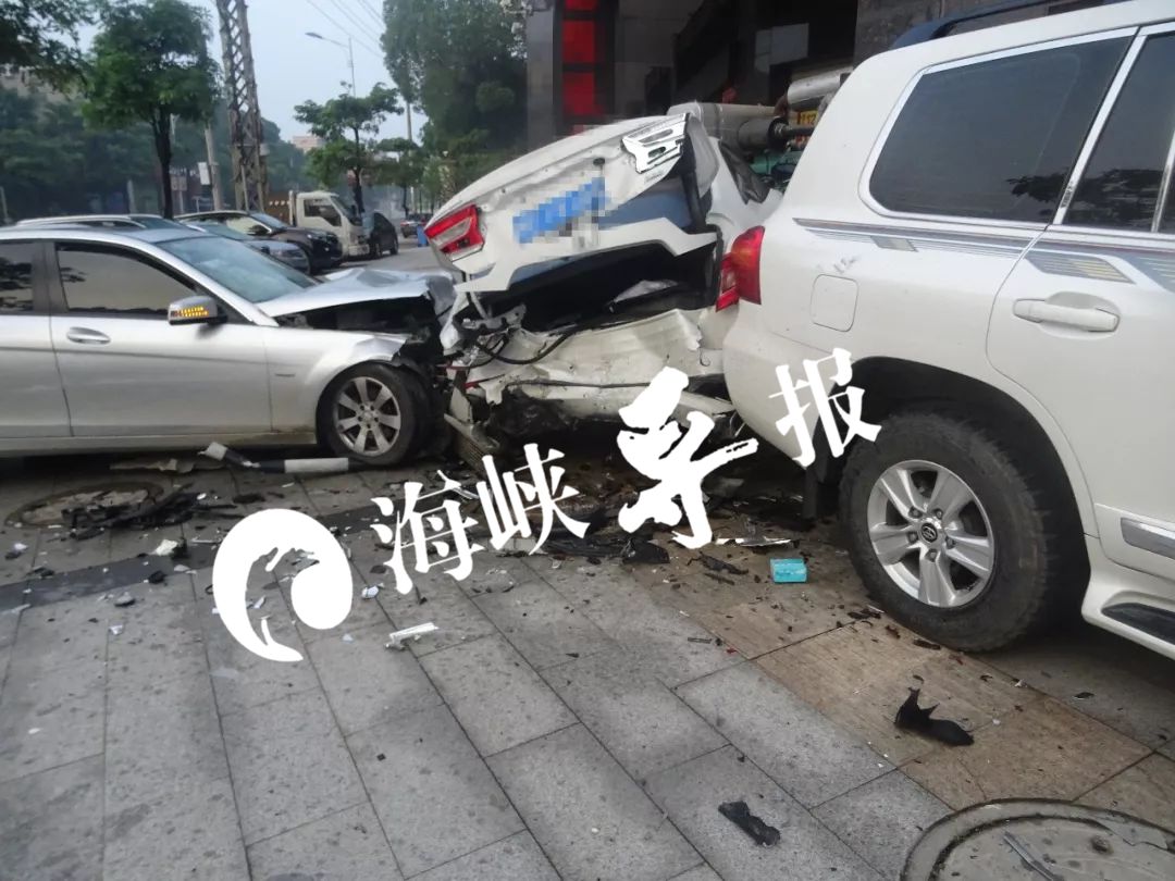 时发生一起交通事故漳州台商投资区角美镇文庙路口事发5月19日清晨5