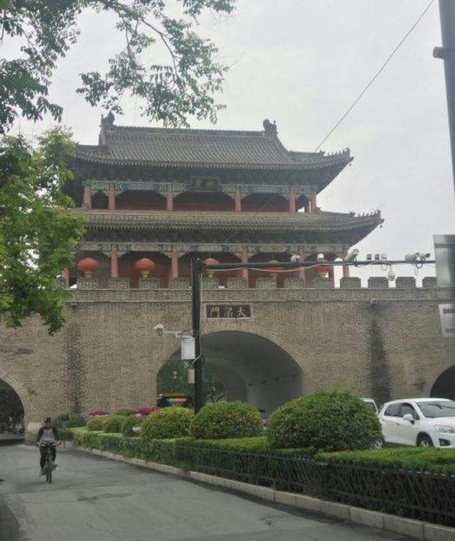 第二大古代城垣建筑——开封古城墙