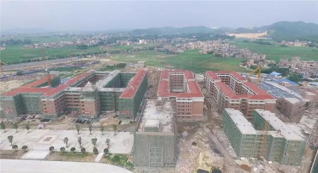 玉林这个教育城一期建设收尾,将建成全市最大初中校区,招生时间 成年片黄网站色情大全