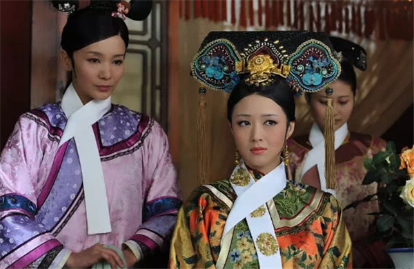 原创甄嬛传:颂芝进宫多年,皇帝为何忽然就想纳她为妃呢? 网上电子游艺