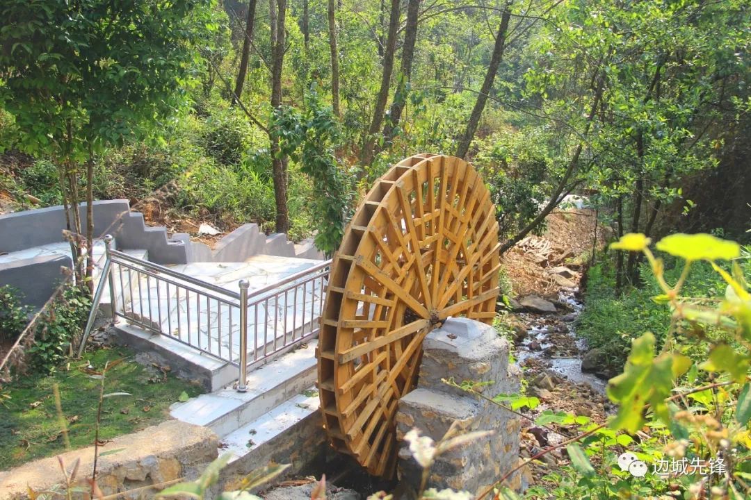 大树丫口乡村建设示范点位于木场乡木场村,示范点建设秉承"绿水青山就