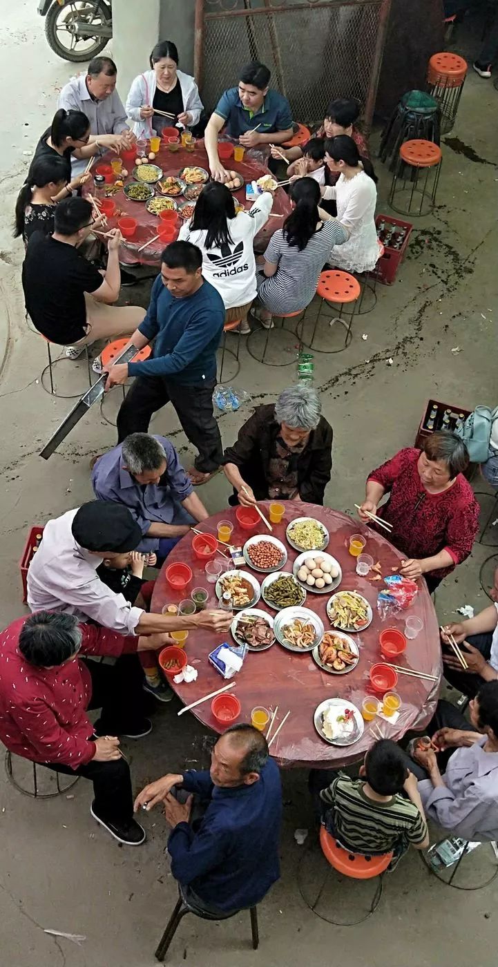 一组丹江口的乡村宴席实拍大片!让人垂涎不已~_酒席