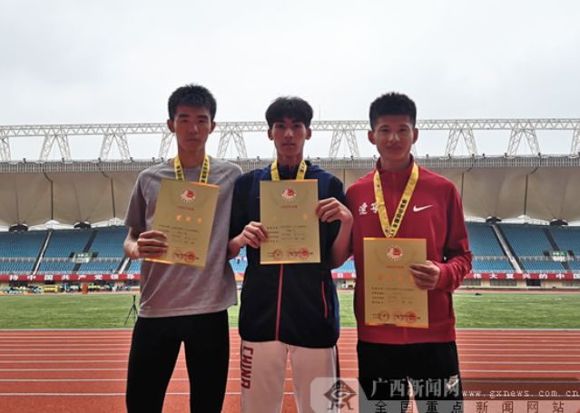 100米,200米,400米,三级跳远,4x100米接力,4x400米接力以及男子800米