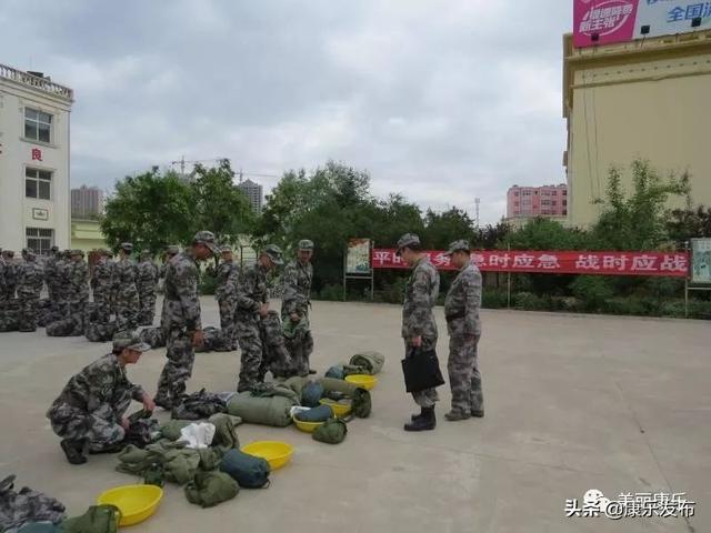 临夏州康乐县召开2019年民兵整组点验大会_曹世龙