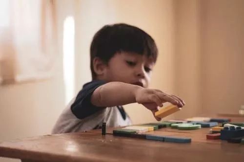 如果你家孩子正处于8-15岁,一定不要补课,将来不吃亏! 钱柜平台777