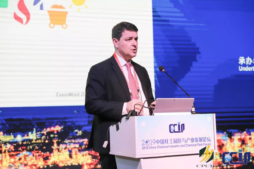 2019全球经济体_...家取代美 成 全球最具竞争力经济体(2)
