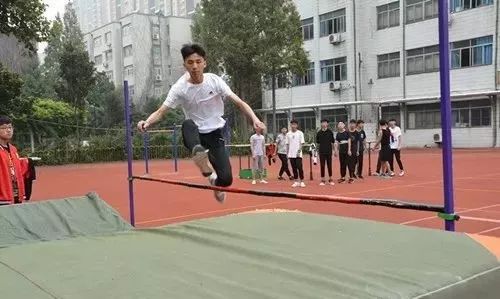 郑州优胜实验中学：让每一个学生都出彩！