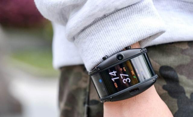 好评度只有94%,努比亚阿尔法腕机怎么革手机