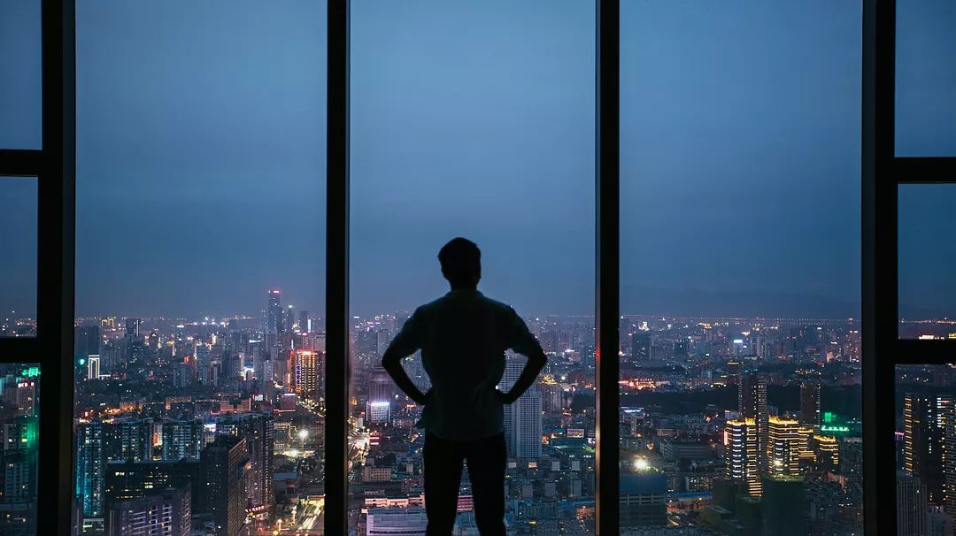 与故父同行，梦中出游的深层寓意与心灵慰藉