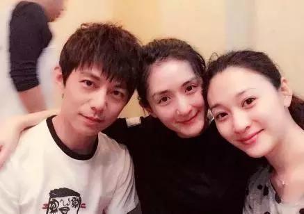 李小冉老公曝光,长相太大跌眼镜了,但看他背景恐怕你不敢说话了 百万发注册地址