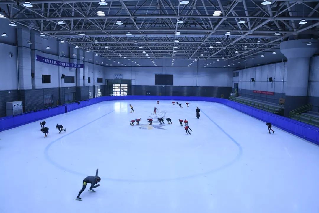 中国花样滑冰协会主席申雪到访世纪星国际冰雪体育中心