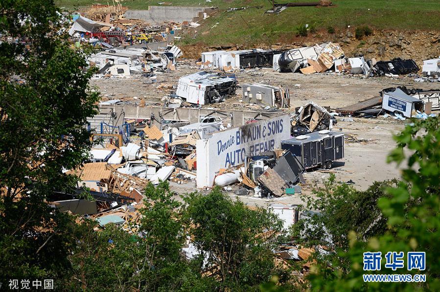 猛烈龙卷风横扫美国密苏里州 已致至少3人死亡