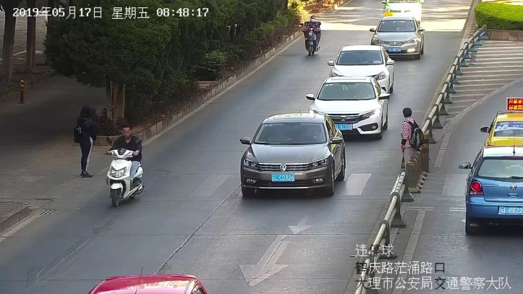 鹤庆县有多少人口_鹤庆县金墩小学(2)