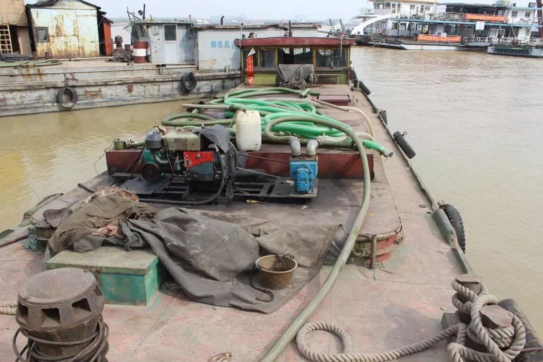 盗船什么成语_船帆是什么样子图片