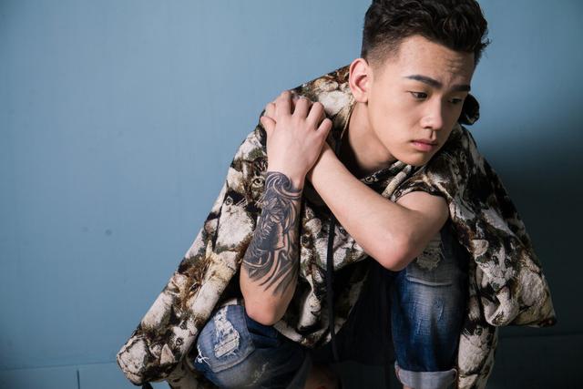 虎牙直播_NBA直播_足球篮球英超欧洲杯高清体育赛事虎牙空城P城1V4灭队空城调侃对方：以后看我在p城别找我