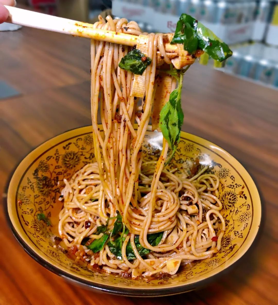 搞事!信阳这几家网红热干面,居然出现在了和美货架上?