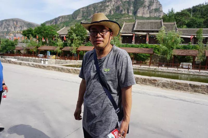 台前县文化广电旅游体育局党组成员,副局长张雅东:桑园小镇,淇县赵庄