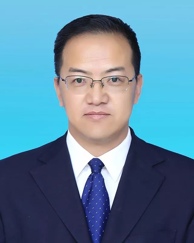 罗强  