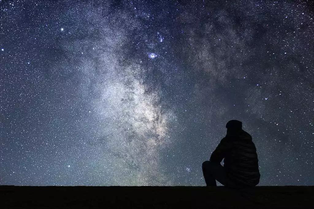 黑夜与灯 | 逐梦星空,还记得你儿时的梦吗?