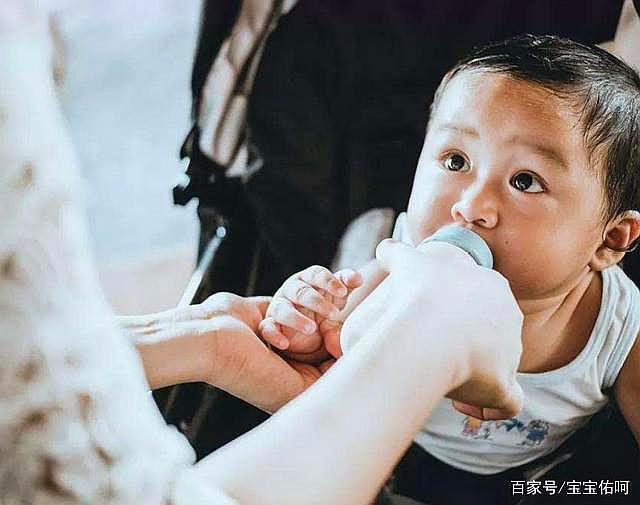                     为何现在积食的孩子越来越多？除了吃得太多，这两种积食更棘手