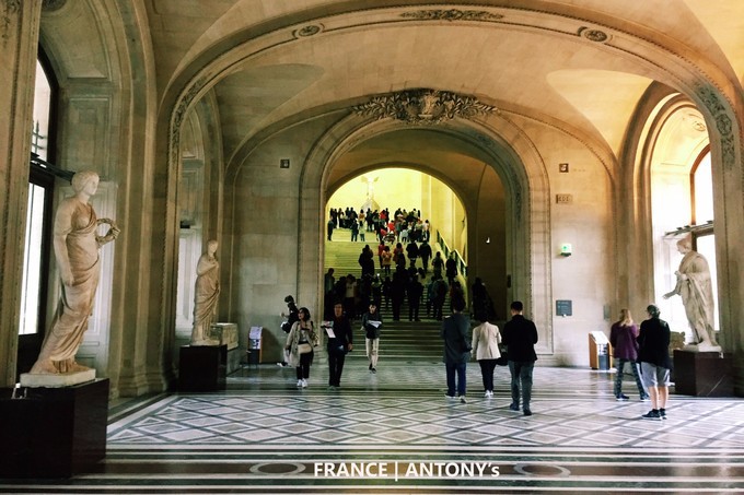 托鲁奇的电影《戏梦 巴黎 》