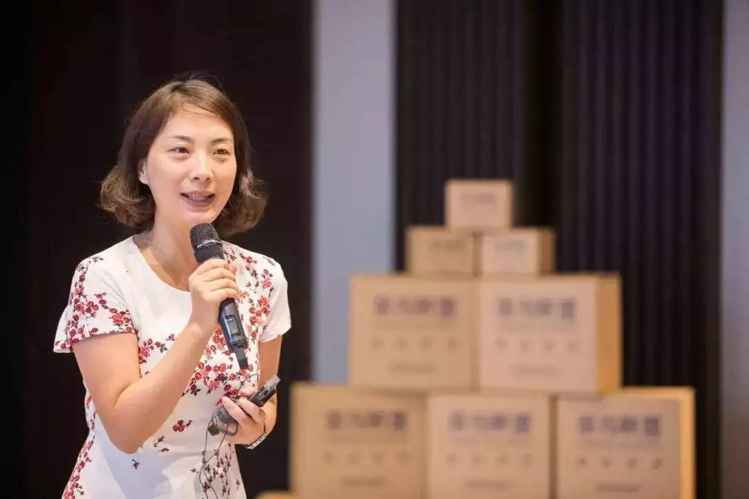 童文红的前任,彭蕾曾在湖畔大学阐述过阿里巴巴的人才观,令人印象深刻