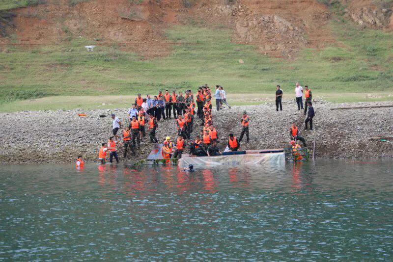 鲁容乡人口_人口普查(3)