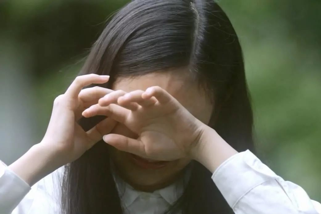 刺下身,一次5万:多少爸妈捧在手心的女孩,正在