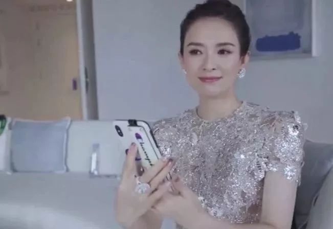 章子怡vlog揭秘国际巨星日常,住行竟然奢华到电影都不敢这么拍? 龙8国际娱城app