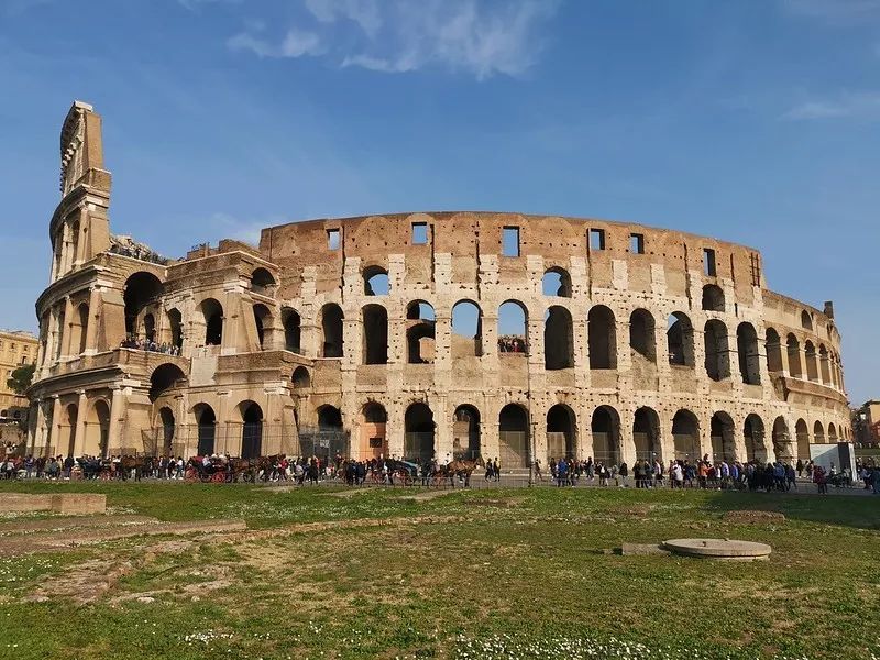 圆形剧场(amphitheatrum flavium,又译为罗马角斗场,科洛西姆竞技场