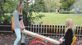 爆笑gif图:通过姑娘的这个表情就能看出来_妹子