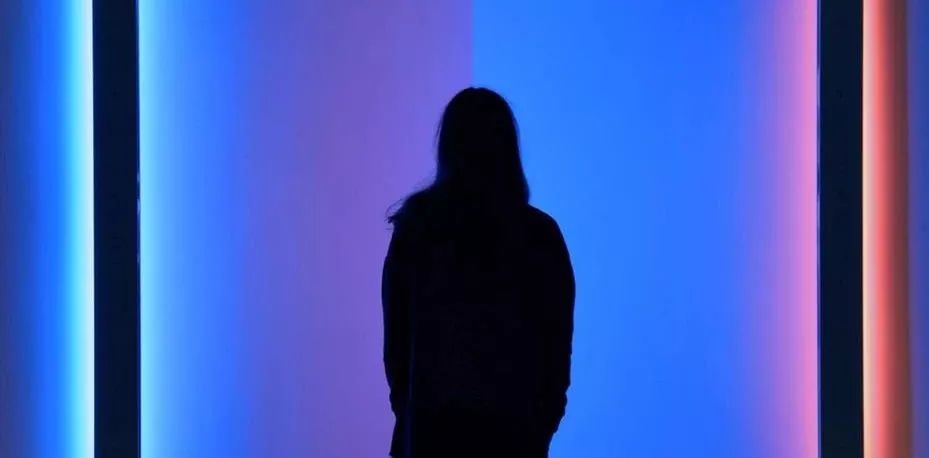 女子10个月自杀3次,崩溃大哭:“我的裸体正被10万人围观......” 大发赌场网站