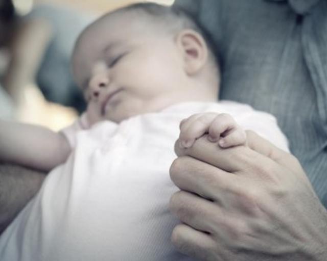                    原创            如果让孩子这么睡觉，发育会比同龄人慢很多，家长要注意避免哦